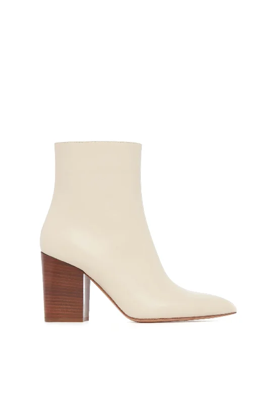 Rio Boot in Cream Leather