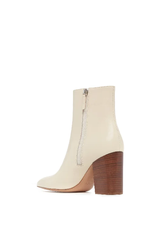 Rio Boot in Cream Leather