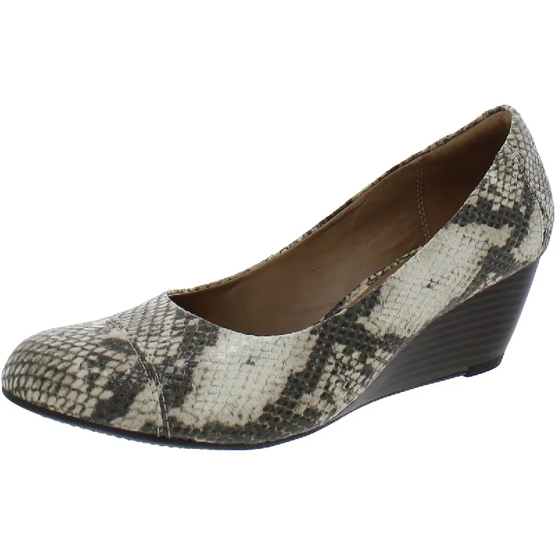 Brielle Chanel Womens Faux Leather Snake Print Wedge Heels