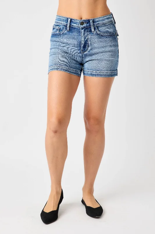 Judy Blue Reg/Plus Mid Rise Heavy Contrast Faux Flap Pocket Shorts